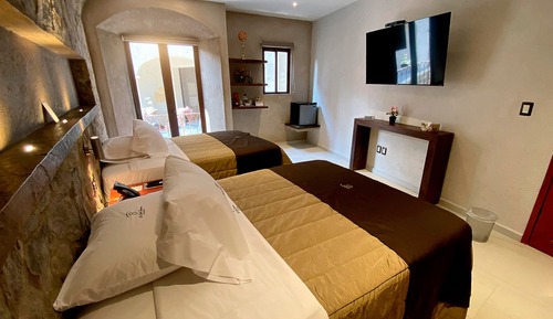 Habitación Confort doble, 2 camas de matrimonio, balcón, vistas al complejo turístico