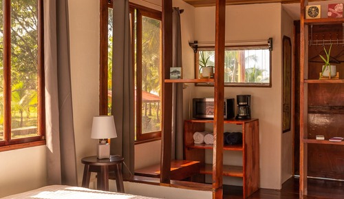 Estudio, vistas a la playa