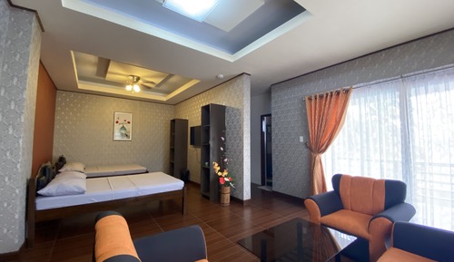 Habitación superior con 1 cama doble o 2 individuales, vistas a la playa