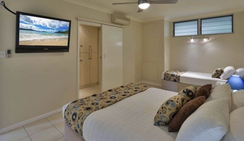 Apartamento, 1 habitación, junto a la playa (Poinciana 107)