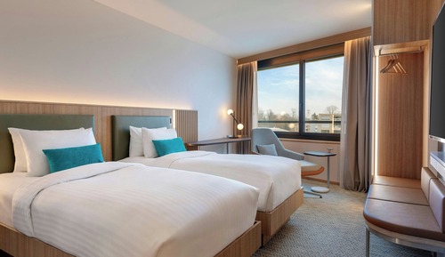 Habitación Deluxe, 1 cama de matrimonio grande, vistas a la ciudad