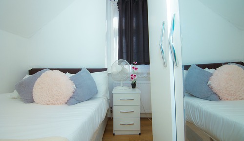 Habitación básica doble, baño compartido