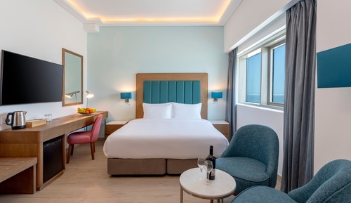 Habitación Deluxe, 1 cama de matrimonio grande, vistas a la ciudad