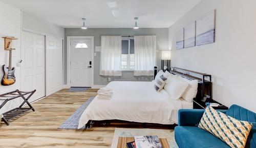 Suite estudio ejecutiva, 1 cama de matrimonio grande con sofá cama, no fumadores, vistas al patio