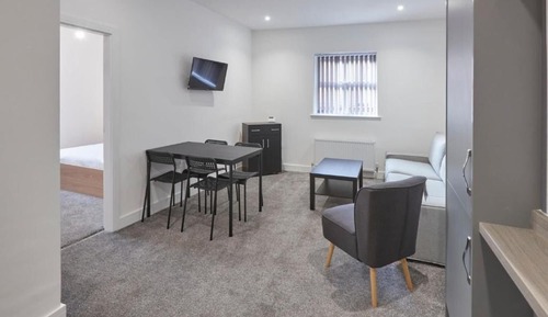 Standard Apartment (2 Loftus)