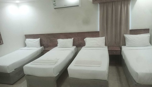 Habitación cuádruple básica