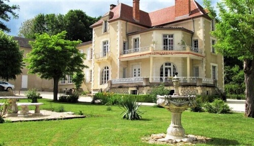 Casa Deluxe