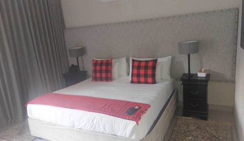 Queen Room