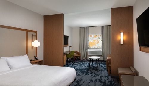 Suite, 1 cama de matrimonio grande con sofá cama, no fumadores (Hearing Accessible)