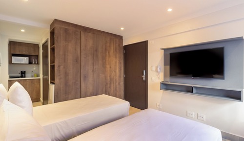 Estudio Business (438874)