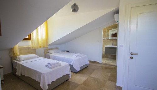 Basic Villa