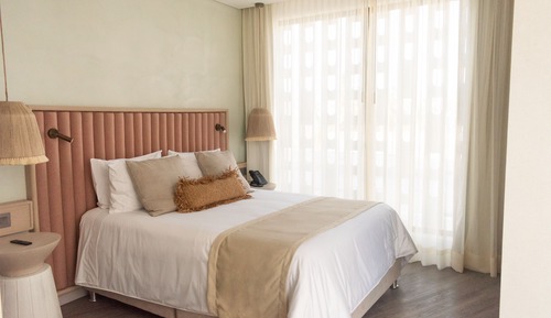 Suite, balcón