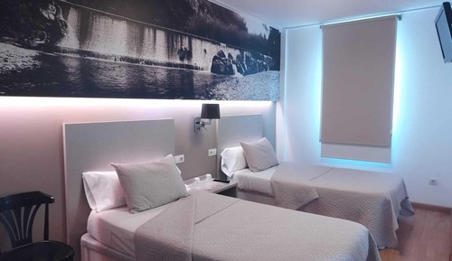 Habitación con 2 camas individuales