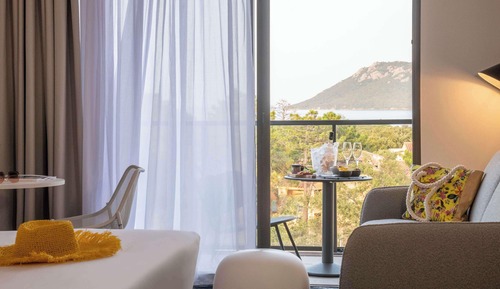 Habitación familiar, 1 cama de matrimonio con sofá cama, balcón, vistas al mar