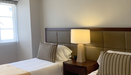 Habitación con 1 cama doble o 2 individuales
