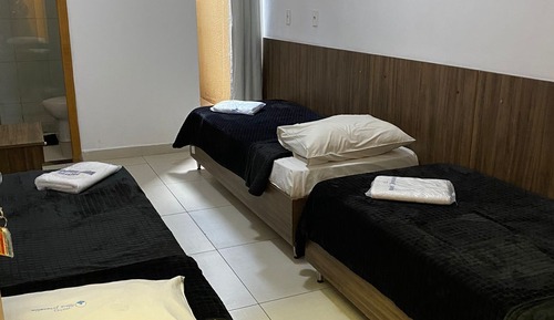 Habitación económica con 1 cama doble o 2 individuales