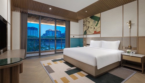 Habitación estándar, 1 cama de matrimonio grande (Canal View)