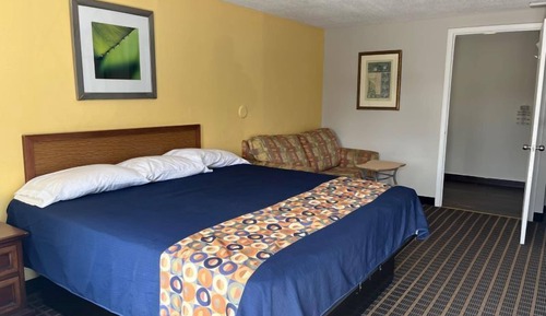 One King Bed