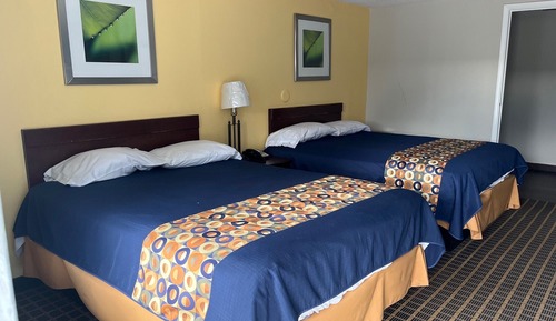 Two Queen Beds