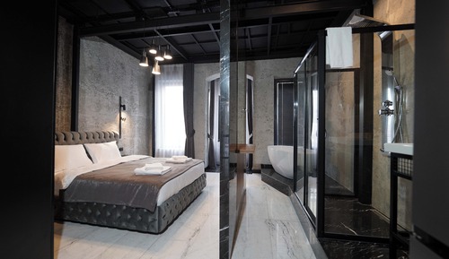 Signature Suite