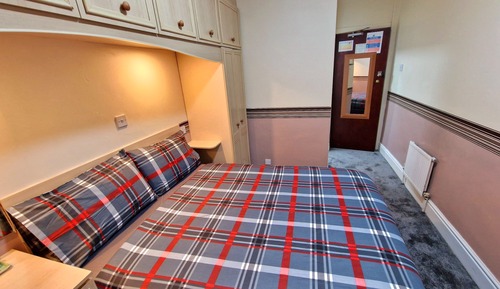 Habitación doble, baño privado