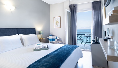 Habitación estándar con 1 cama doble o 2 individuales, vistas al mar