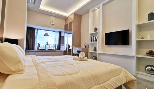 Estudio Premium, 1 cama de matrimonio grande, bañera, vistas a la ciudad