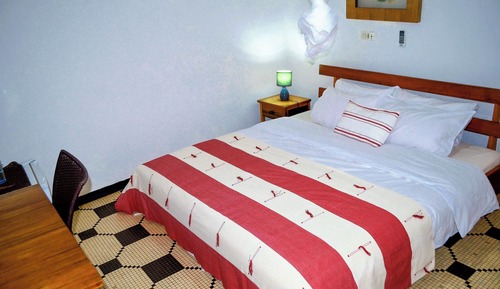 Habitación Confort, 1 cama de matrimonio, vistas al patio