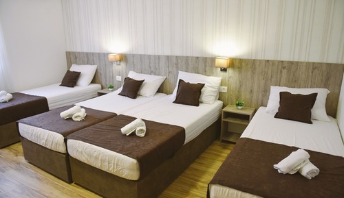 Deluxe Quadruple Room