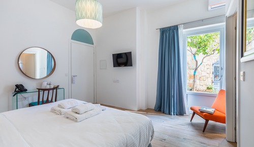 Habitación Confort con 1 cama doble o 2 individuales