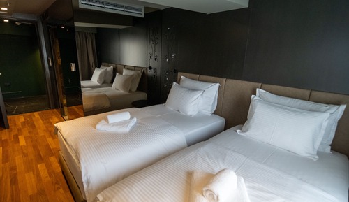 Habitación básica con 1 cama doble o 2 individuales