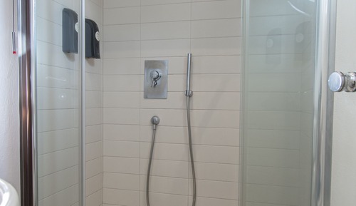 Camera Tripla Classic con finestra