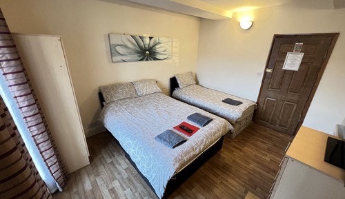 Habitación triple básica
