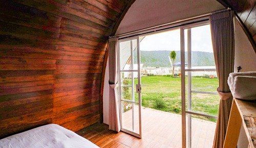 Cabaña Deluxe (Rumah Putih)