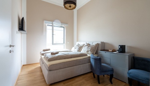 Suite familiar, 2 habitaciones, no fumadores, patio
