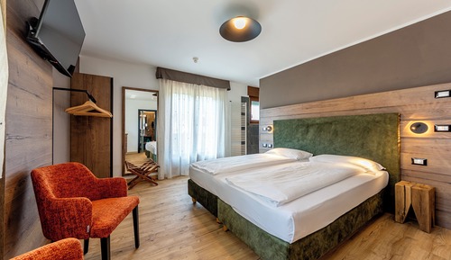 Habitación Deluxe con 1 cama doble o 2 individuales, balcón