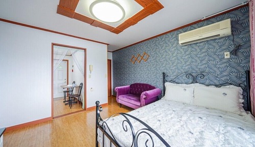 Habitación (202)