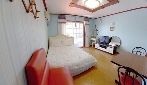Habitación (201)