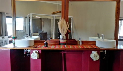 Habitación de lujo con 1 cama doble o 2 individuales
