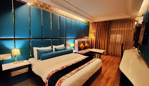 Luxury Room