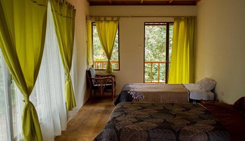 Habitación familiar doble, varias camas, no fumadores