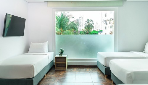 Habitación cuádruple estándar, vistas a la ciudad