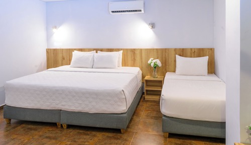 Habitación cuádruple estándar