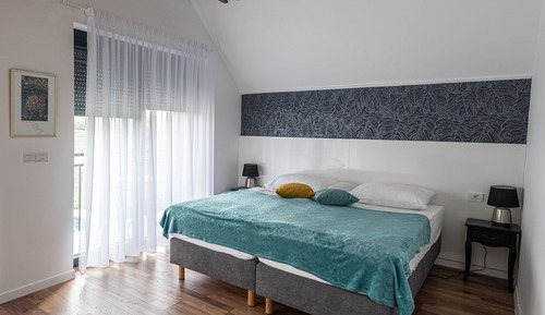 Habitación familiar doble, balcón
