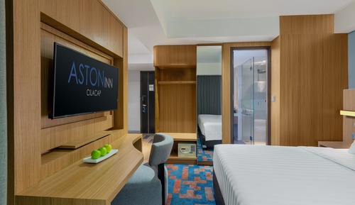 Suite (ASTON)
