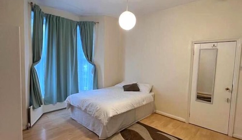Habitación con 2 camas individuales