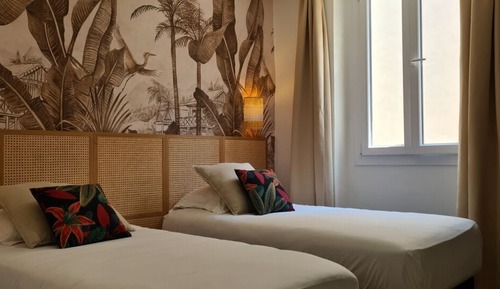 Habitación clásica con 2 camas individuales