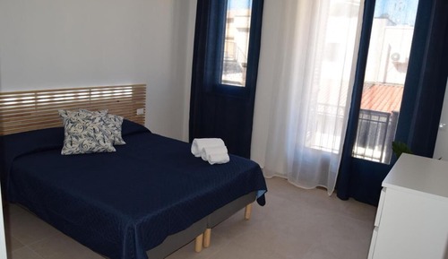 Apartamento, 2 habitaciones, balcón, vistas a la ciudad