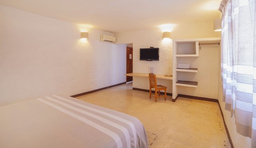 Habitación básica, 1 cama de matrimonio grande, no fumadores