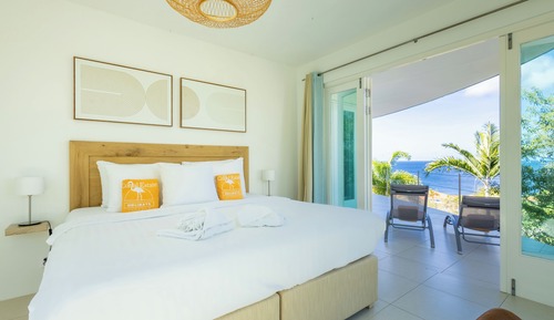 Villa familiar, 3 habitaciones, piscina privada, vistas al mar